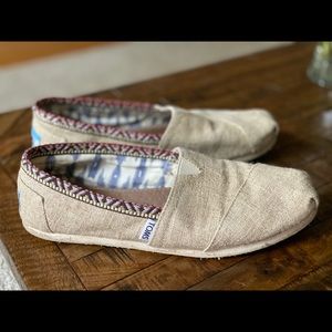 Toms Canvas Women's Classics Slip On Shoes